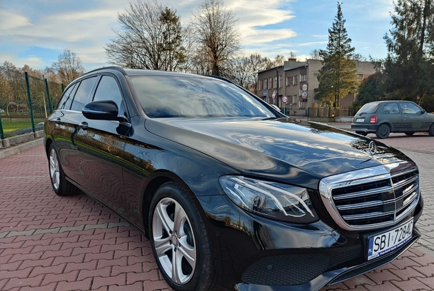 Mercedes-Benz Klasa E cena 93000 przebieg: 205000, rok produkcji 2017 z Chorzów małe 301